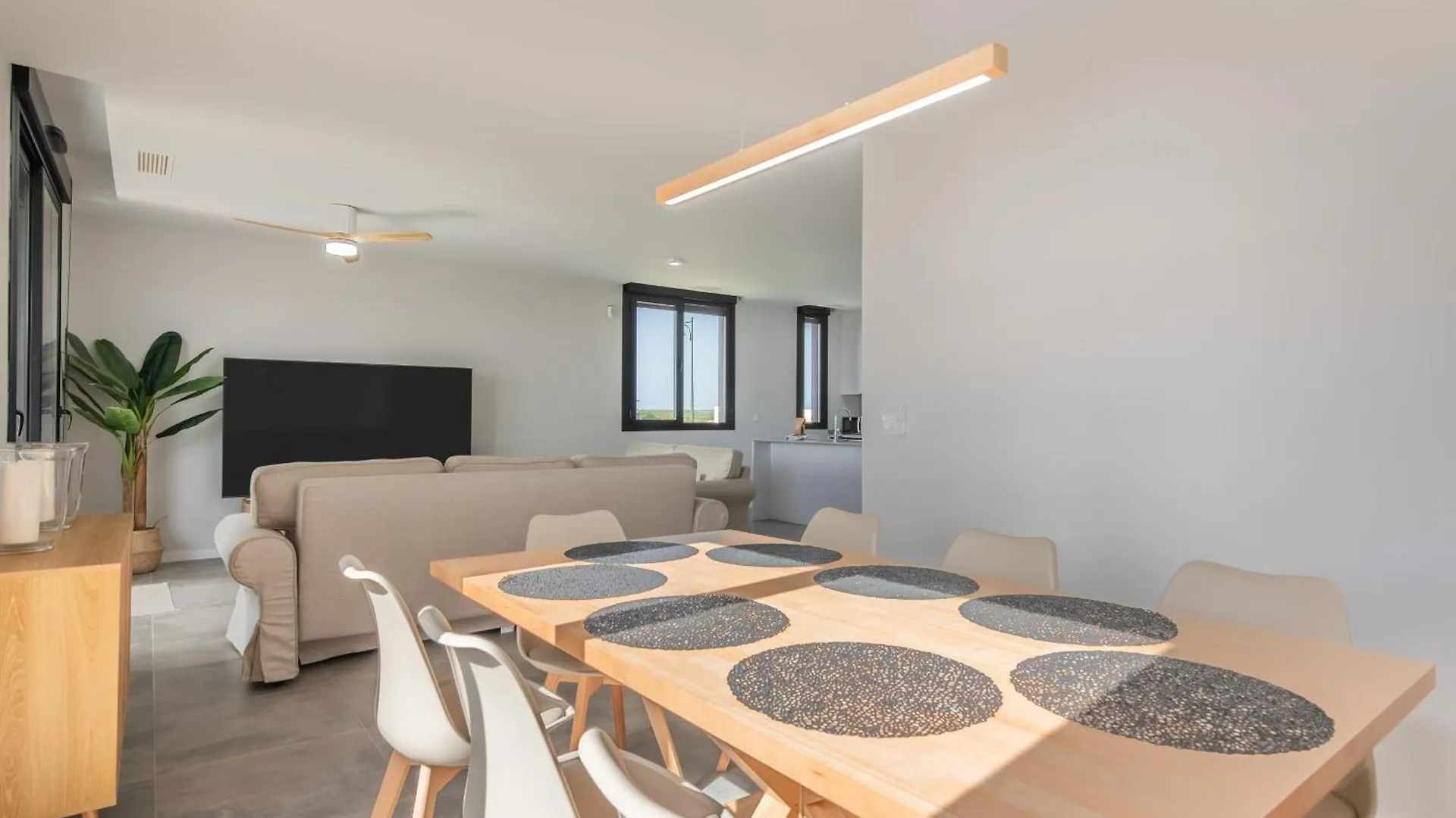 Chalet Las Marismas 8 - Playa De Los Haraganes Hchm8P00 Isla Canela Spanje
